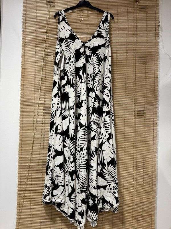 GRANDE TAILLE - Robe longue sans manches palmiers noire