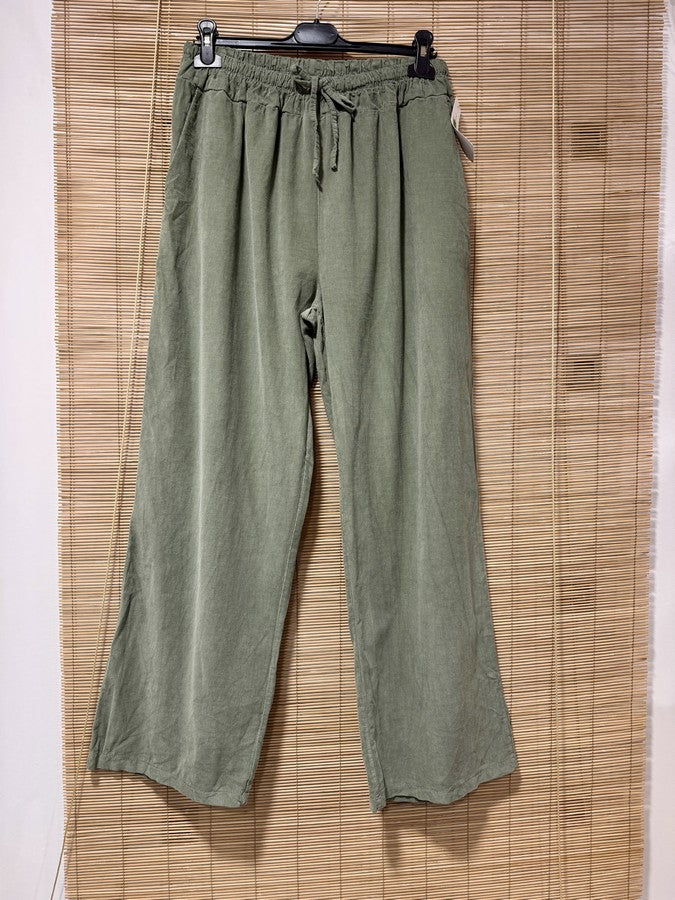 Pantalon en velours kaki