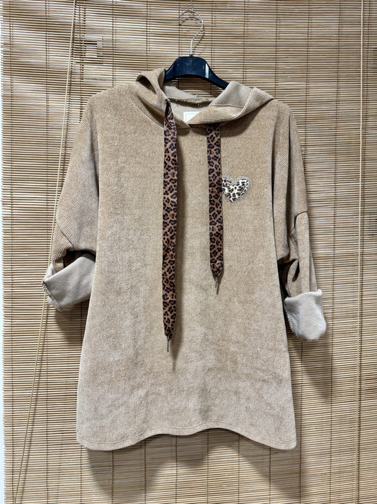 Sweat à capuche en velours léo coeur camel