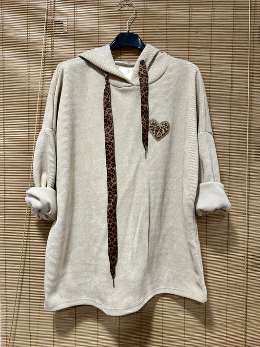 Sweat à capuche en velours léo coeur beige