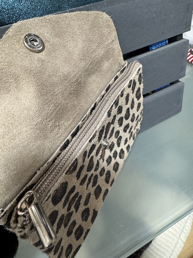Porte-monnaie en cuir léopard