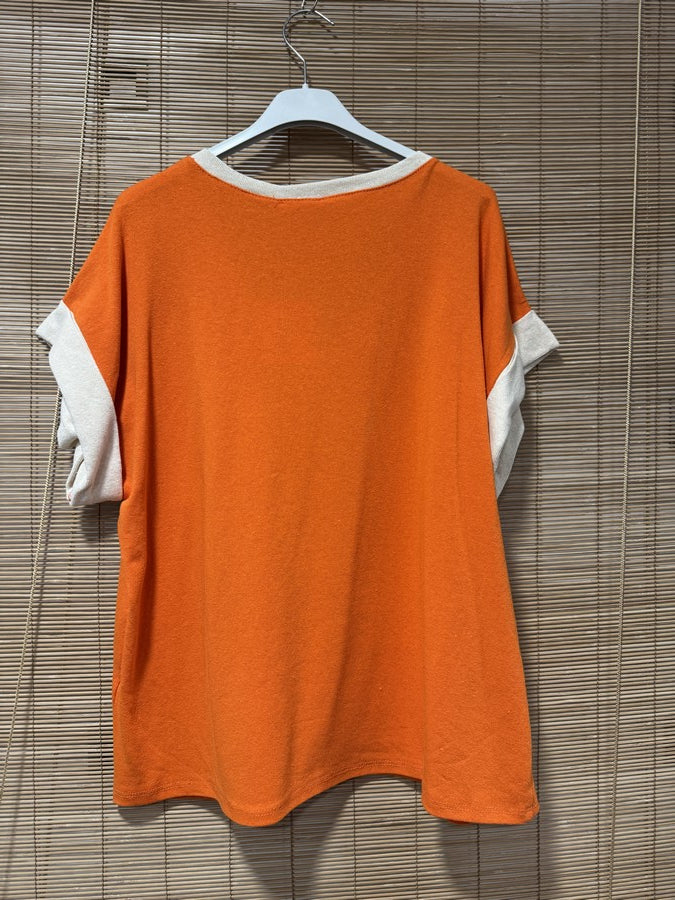 T-shirt poche brodée orange