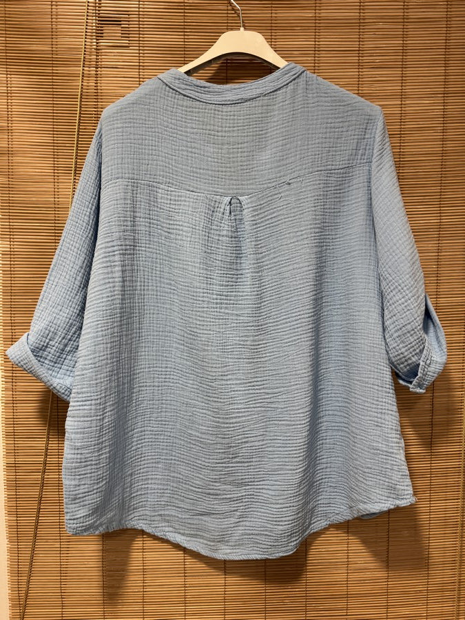 Blouse gaze de coton bleu ciel