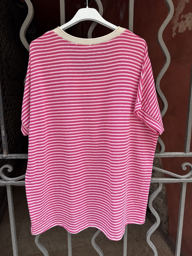 T-shirt col V rayé rose/fuschia