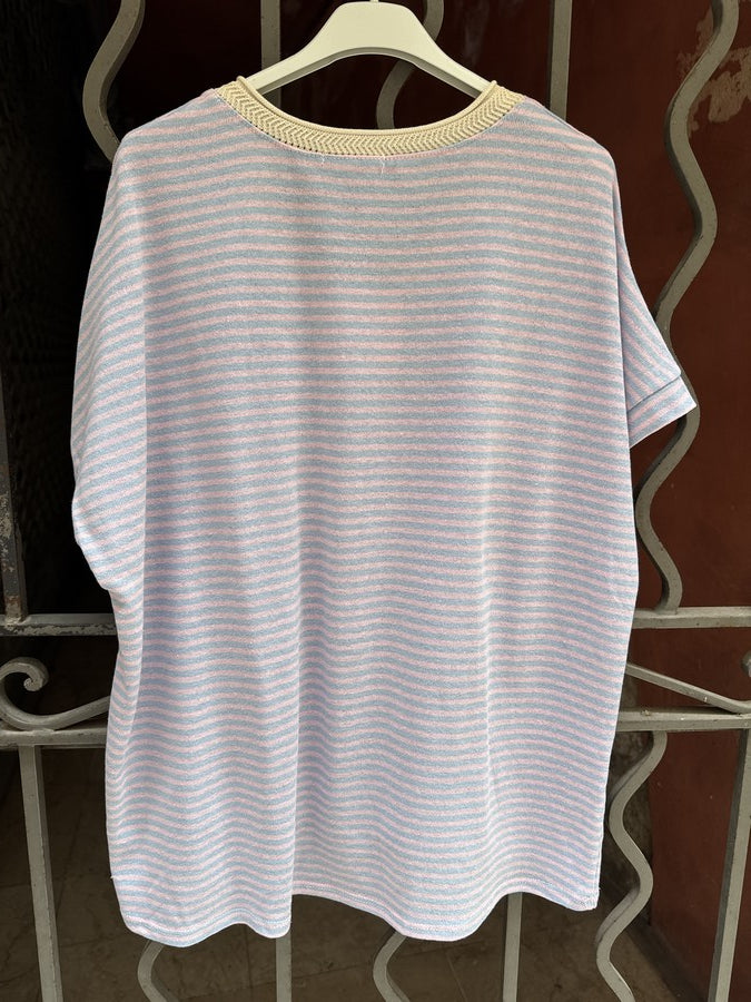 T-shirt col V rayé rose/bleu