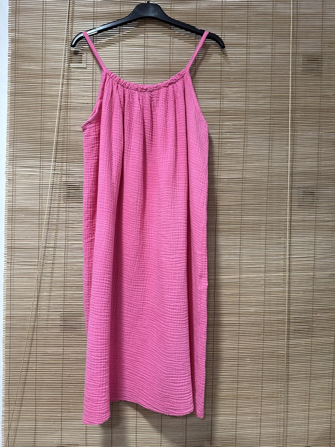 Robe à bretelles gaze de coton fuchsia