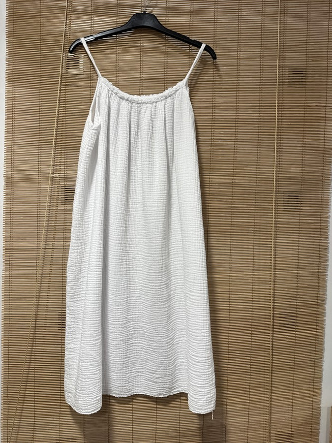Robe à bretelles gaze de coton blanche