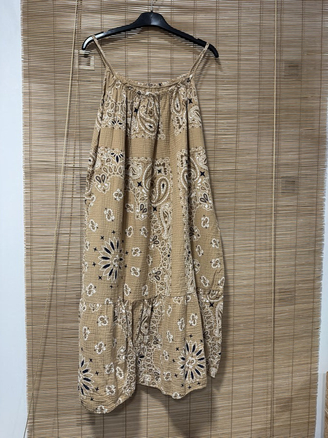 Robe à bretelles gaze de coton bandana camel