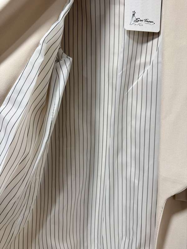 GRANDE TAILLE - Blazer rayé beige