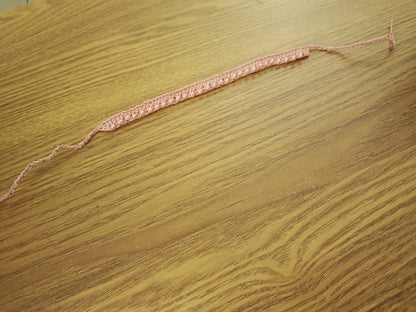 Bracelet de cheville rose perlé
