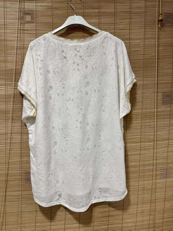 T-shirt col doré 1