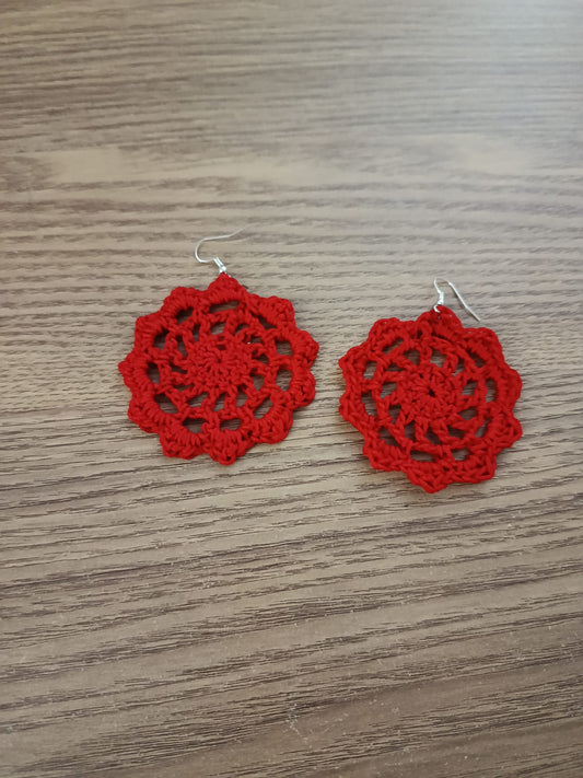 Boucles d'oreilles tricotées rouges