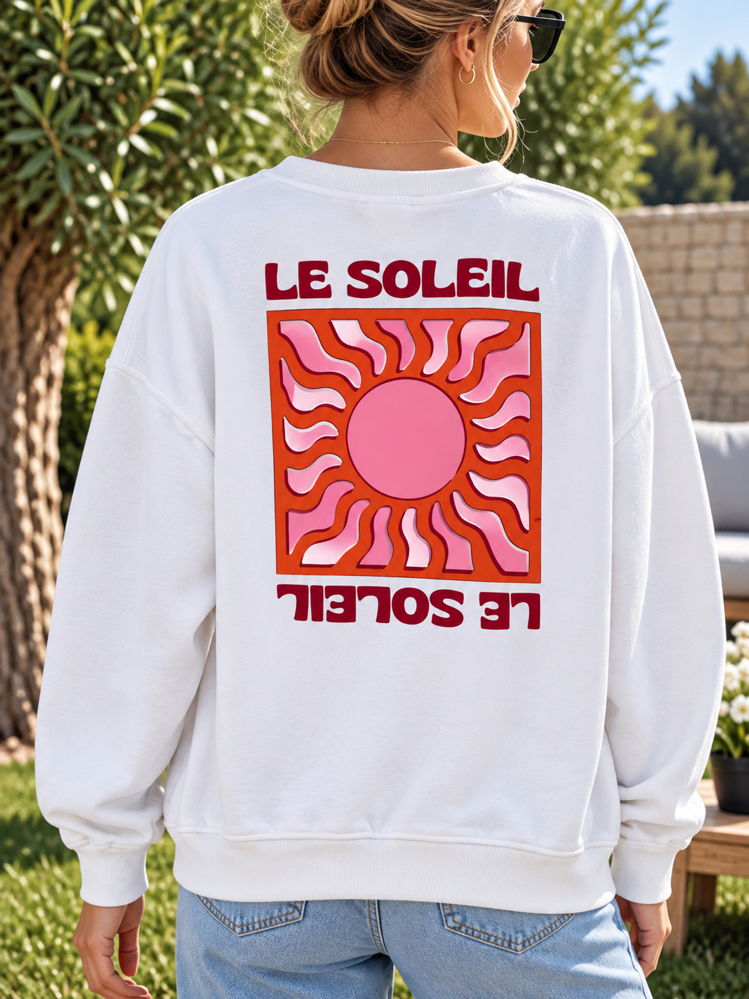 Sweat blanc LE SOLEIL rouge