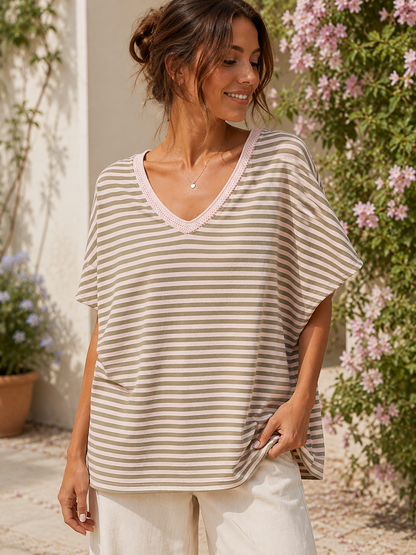 T-shirt col V rayé kaki/rose