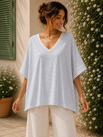 T-shirt col V rayé bleu ciel