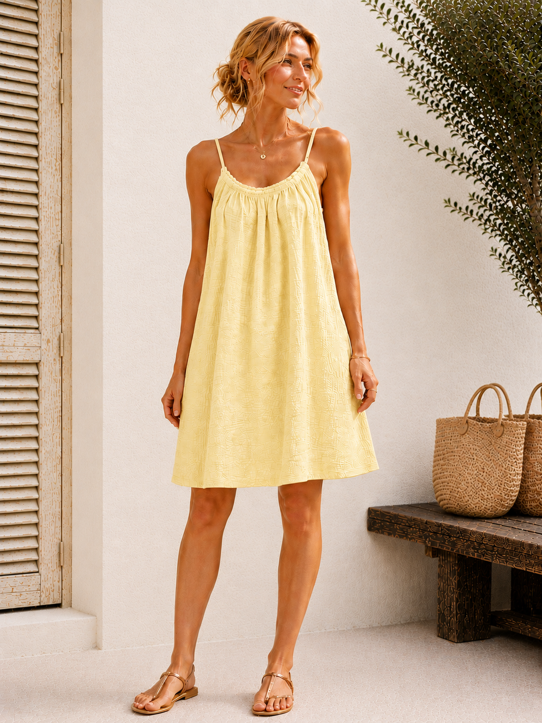 Robe à bretelles gaze de coton jaune pâle