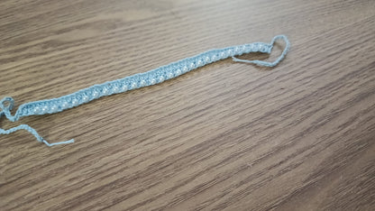 Bracelet de cheville bleu ciel perlé