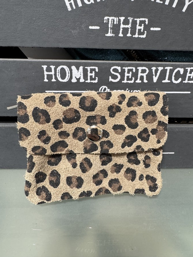 Petite porte-monnaie en cuir léopard