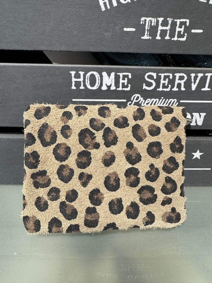 Petite porte-monnaie en cuir léopard