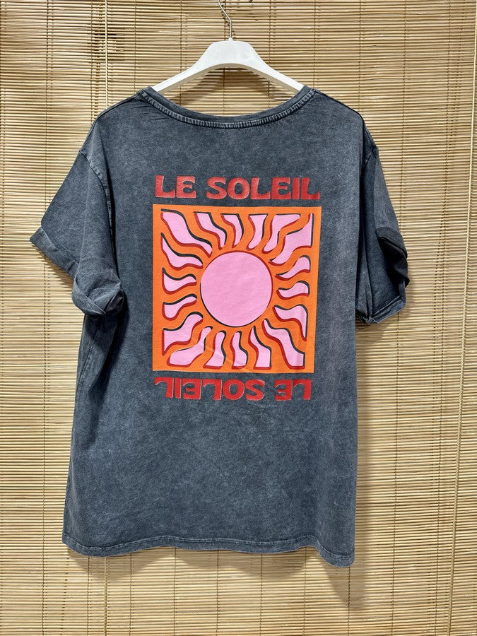 T-shirt col V anthracite LE SOLEIL rouge
