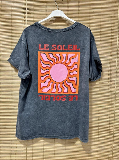 T-shirt col V anthracite LE SOLEIL rouge