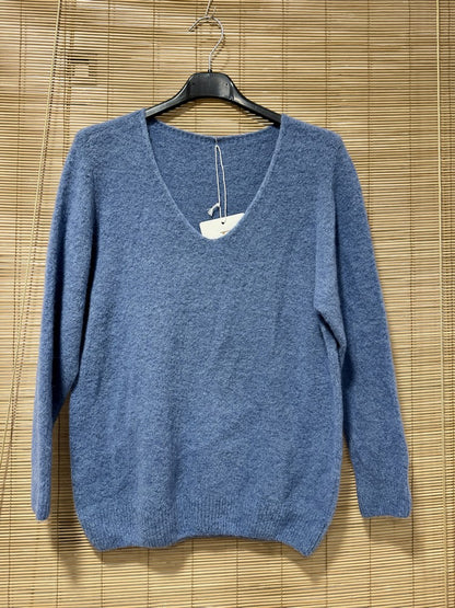 Pull col V CAMILLE bleu jean (alpaga)