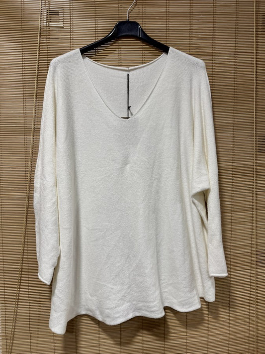 Pull chauve-souris blanc