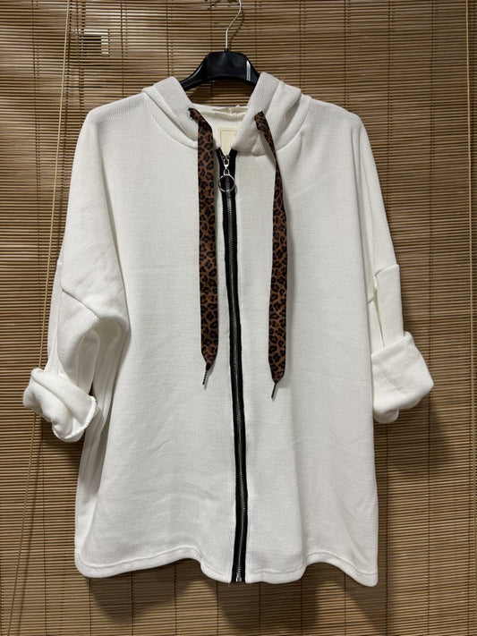 Gilet zippé velours blanc lacets léopard