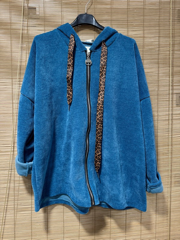 Gilet zippé velours bleu pétrole lacets léopard