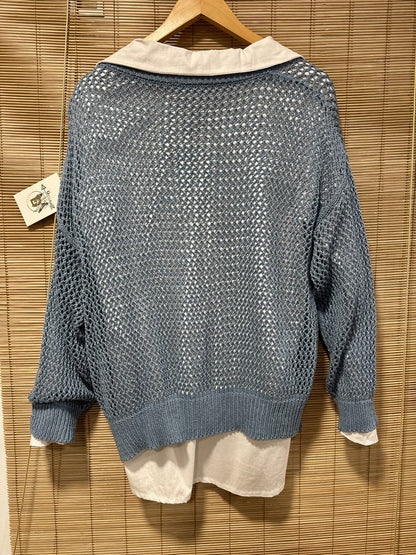 Pull ajouré col V bleu ciel