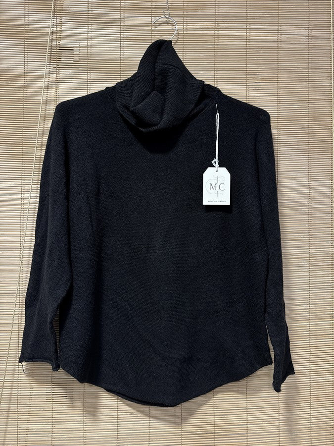 Pull col roulé noir