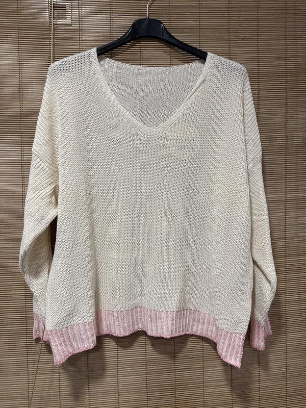 Pull col V bordure rose