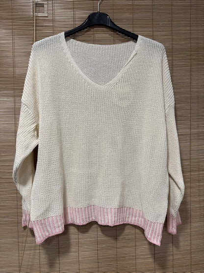 Pull col V bordure rose