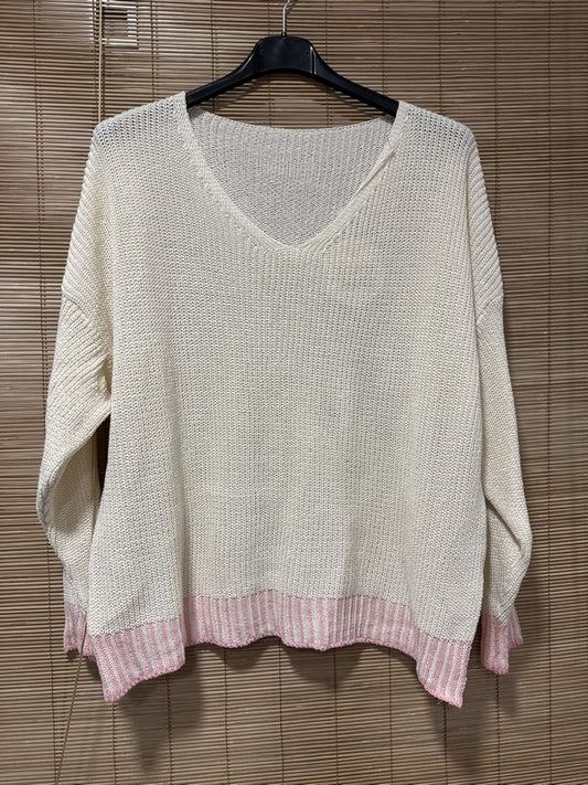 Pull col V bordure rose