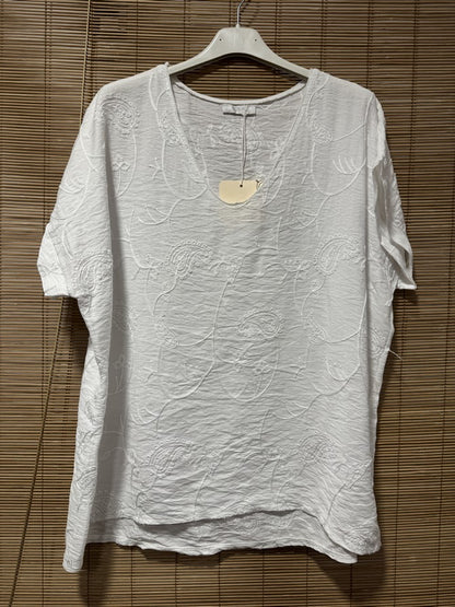 Blouse effet soie brodée blanche
