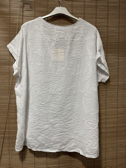 Blouse effet soie brodée blanche