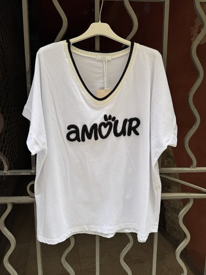 T-shirt AMOUR col V noir