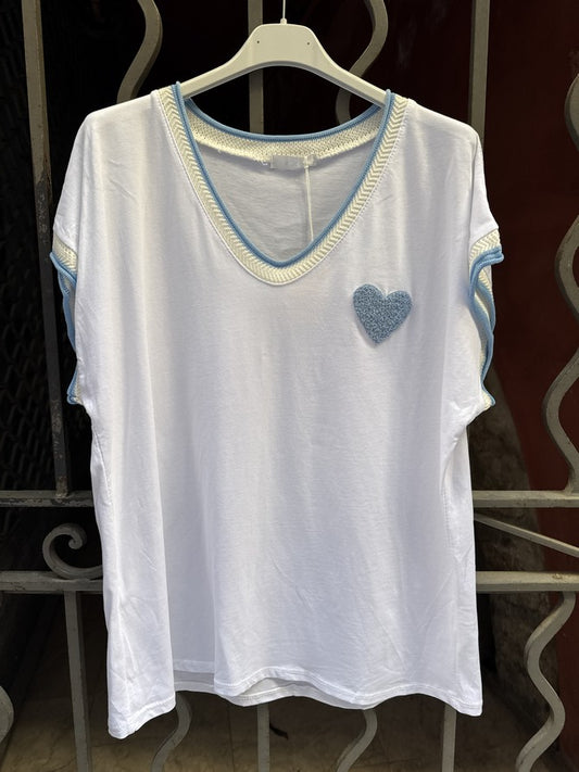 T-shirt Coeur poitrine bleu ciel