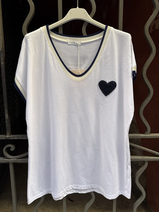 T-shirt Coeur poitrine noir