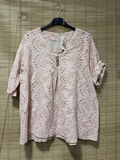 Blouse broderie anglaise rose pâle