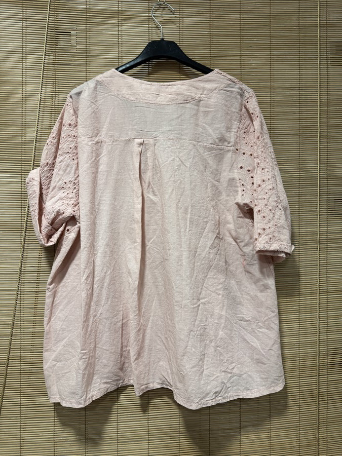 Blouse broderie anglaise rose pâle