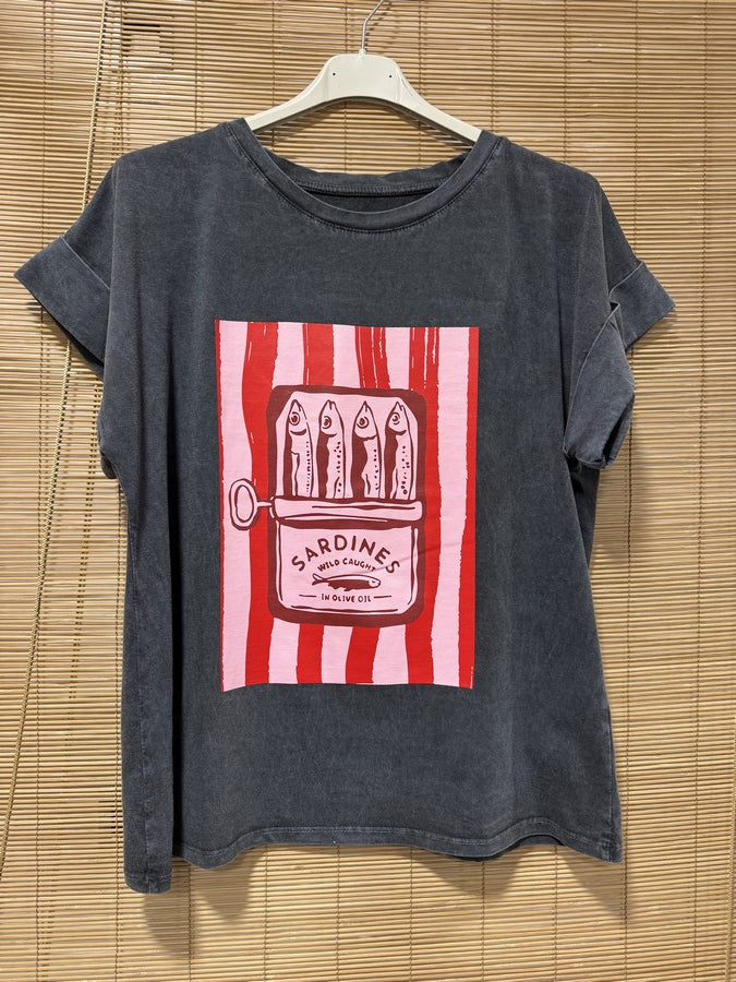 T-shirt anthracite Sardines rouges