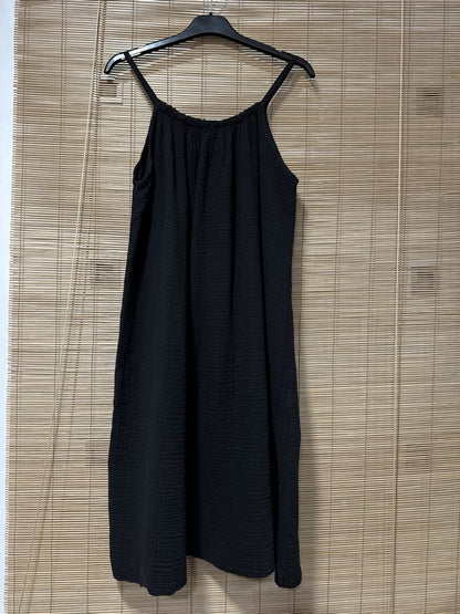 Robe à bretelles gaze de coton noire