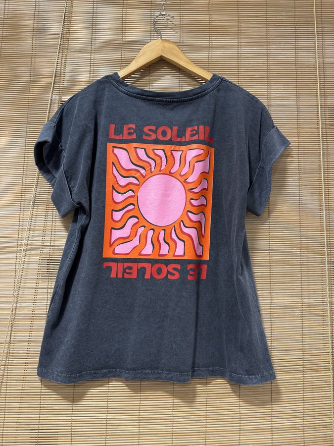 T-shirt anthracite LE SOLEIL rouge