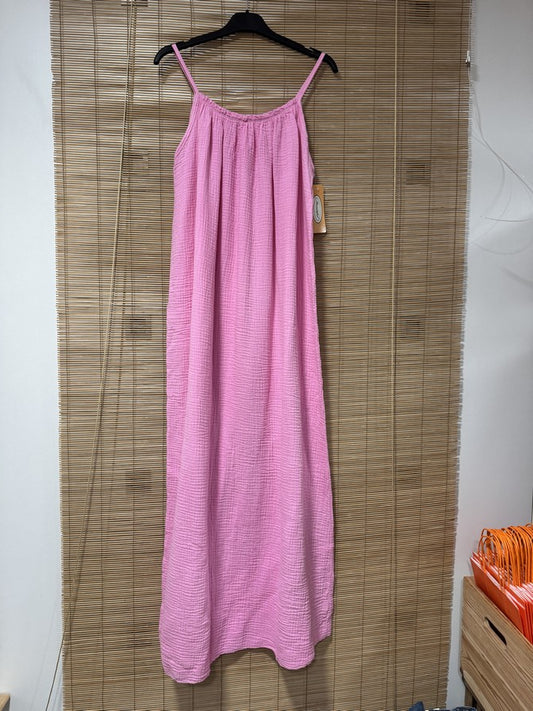Robe longue à bretelles gaze de coton rose