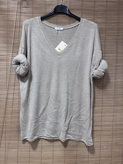 Pull fin col V en maille sable