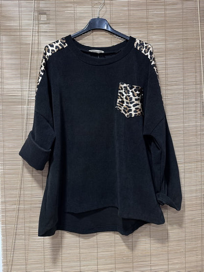 Sweat velours léopard poche poitrine noir