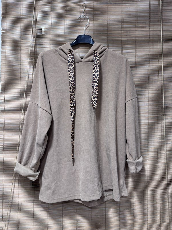 Sweat à capuche velours piqué cordon léopard beige