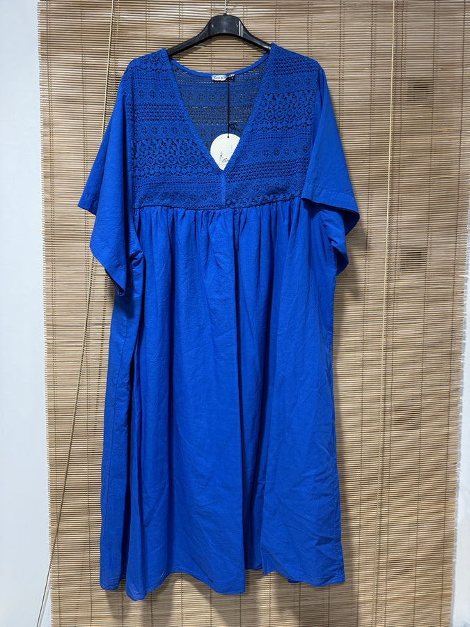 GRANDE TAILLE - Robe voile de coton broderies bleu roi
