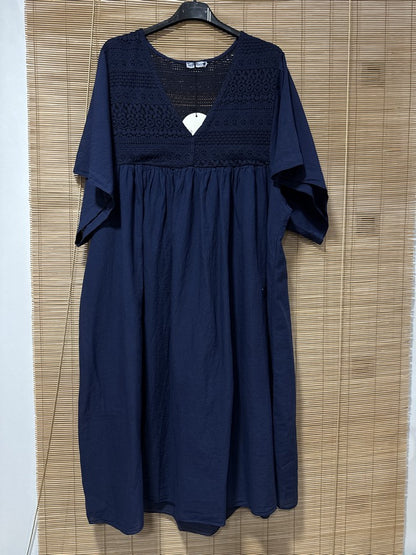 GRANDE TAILLE - Robe voile de coton broderies bleu marine